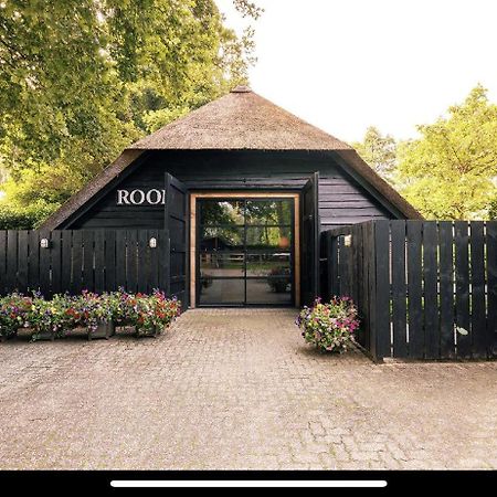 Luxe Hofstede Met Paardenstalling Lunteren Buitenkant foto